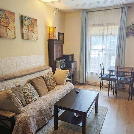 Uptown Area, Cozy King Suite, Quiet And Private, Free Parking, Walk To Restaurants Charlotte Extérieur photo